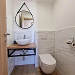Miamare Apartman *