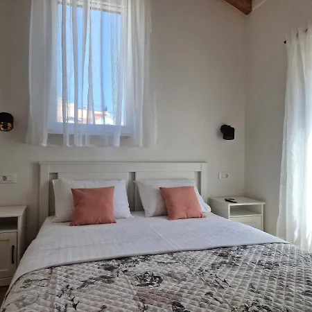 Miamare Lägenhet Primošten