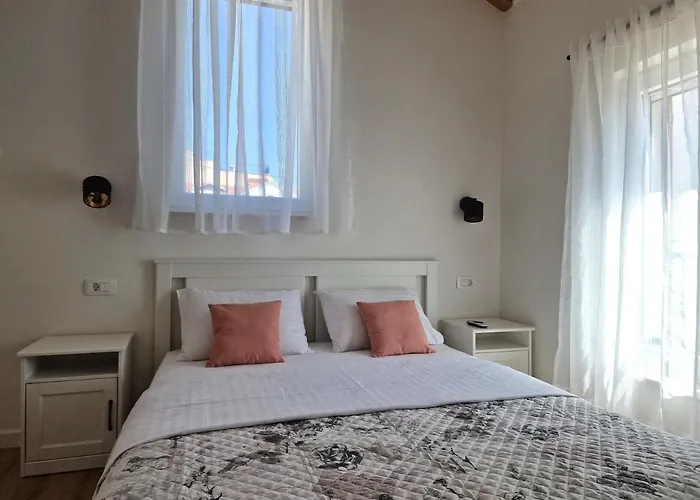 Miamare Appartement Primošten