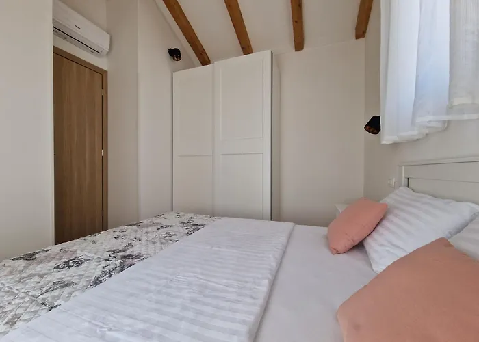 Miamare * Primošten